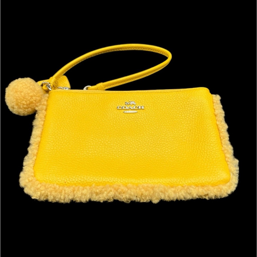 NWOT Coach Shearling Corner Zip Wristlet Wallet